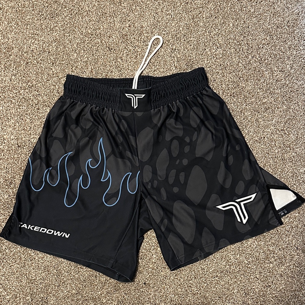 Takedown BJJ MMA Wrestling Fight Shorts - Men’s Size Medium